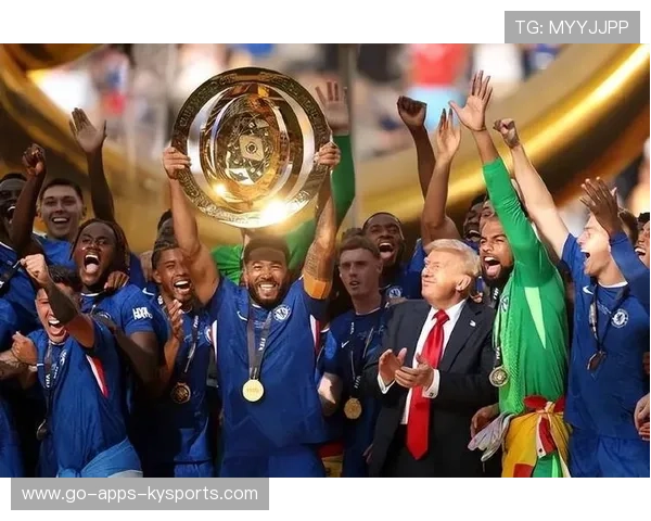 特朗普惊现切尔西更衣室，夺冠庆典引热议